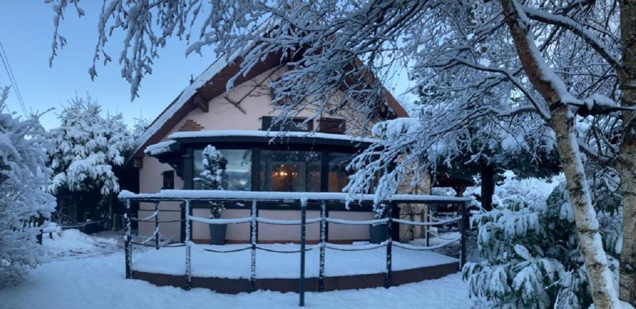Refuge De L'Ecureuil Villa Metabief Exterior photo